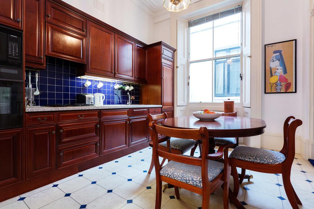 Veeve - Queen'S Gardens Flat ロンドン 部屋 写真